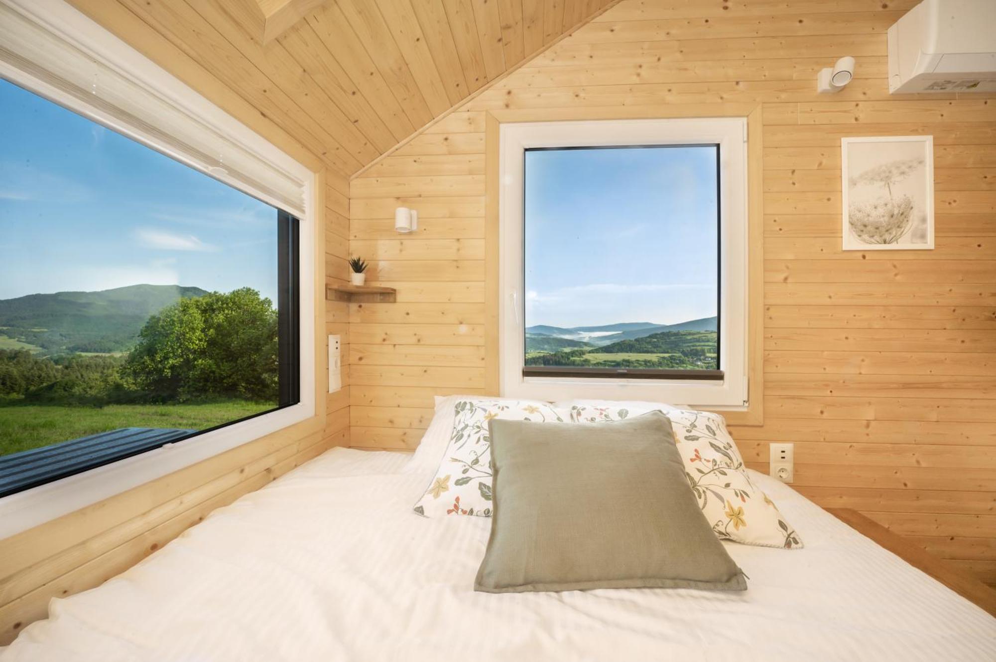 Aurora Green Hill Podobin ภายนอก รูปภาพ
